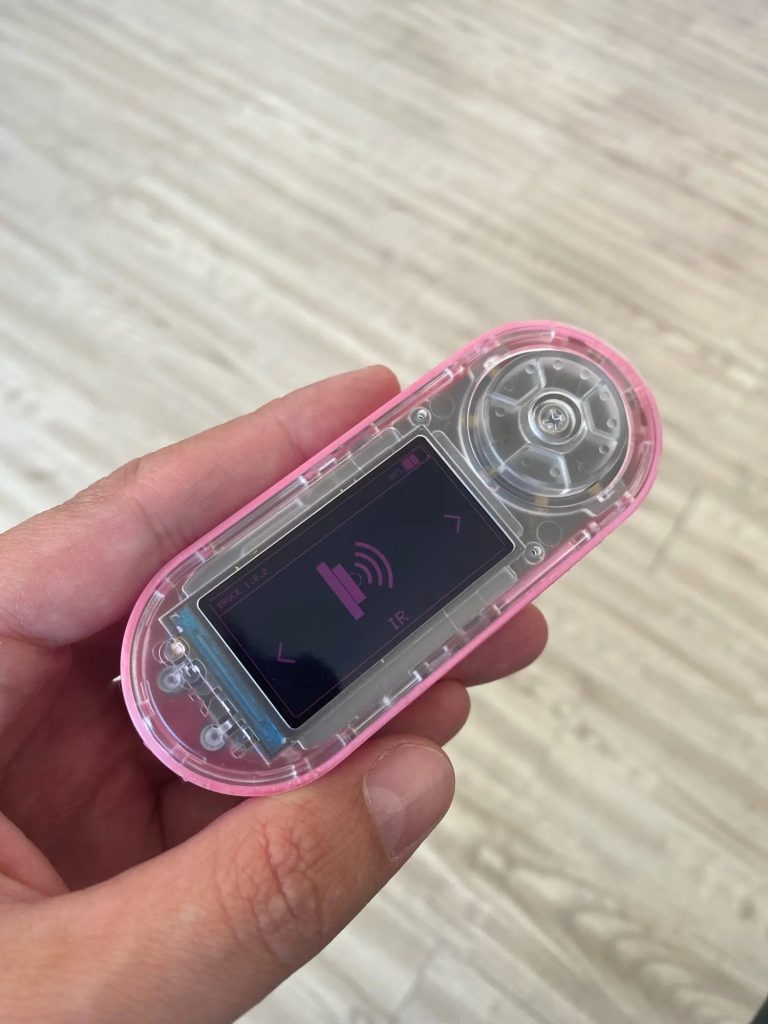 Reviews LILYGO T-Embed ESP32-S3
